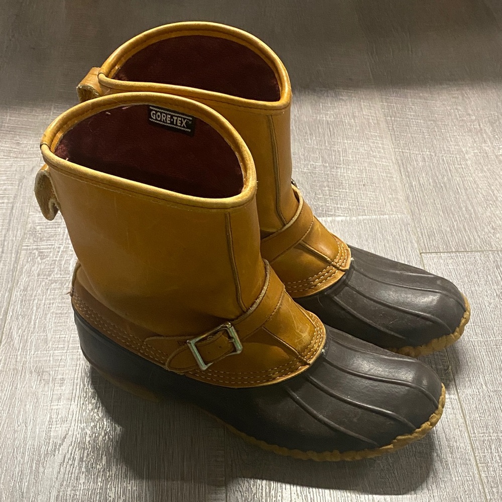 VINTAGE Yellow and Brown Duck Boots